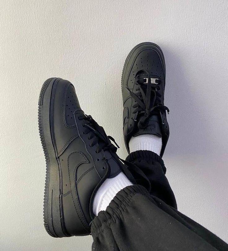 CHAUSSURE NIKE AIR FORCE 1